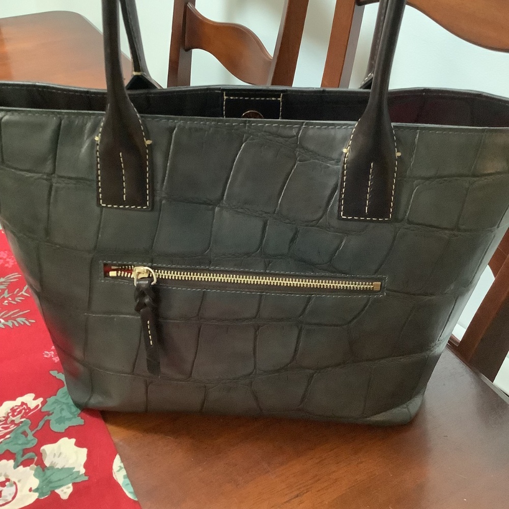 Large Dooney & Bourke Croc Design Leather Tote - PreOwned - Picture 3 of 9